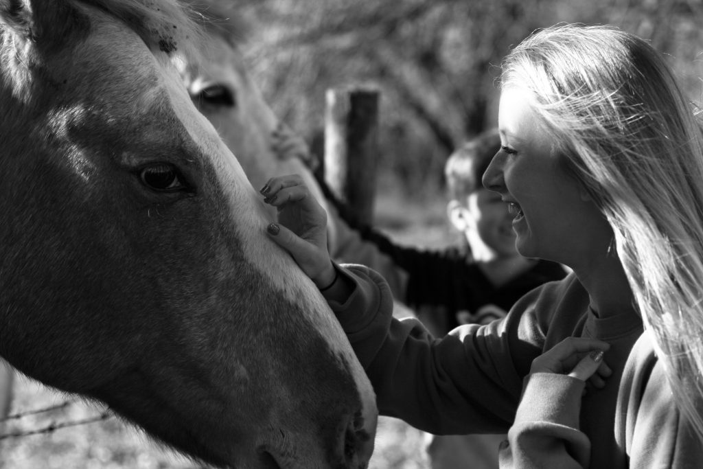 kayla farmer pjlqhtaqyw unsplash